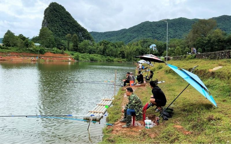 điểm trekking hồ quan sơn