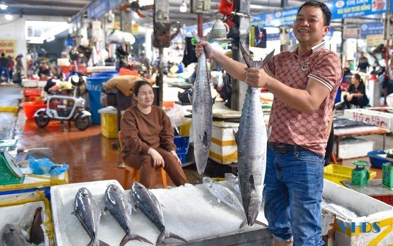 có nên đi chợ quy nhơn vào sáng sớm