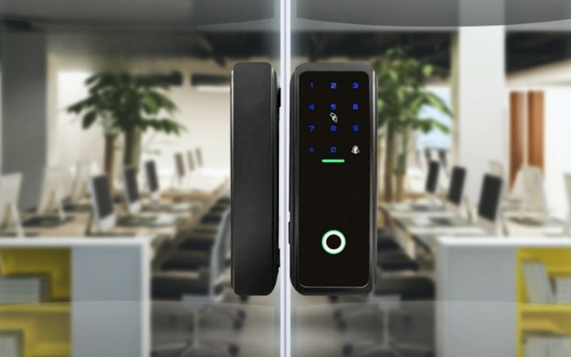 khóa điện tử cửa kính