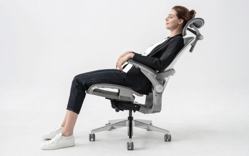 Nên chọn ghế chân quỳ hay ghế xoay